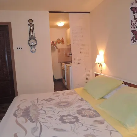 98 Apartman